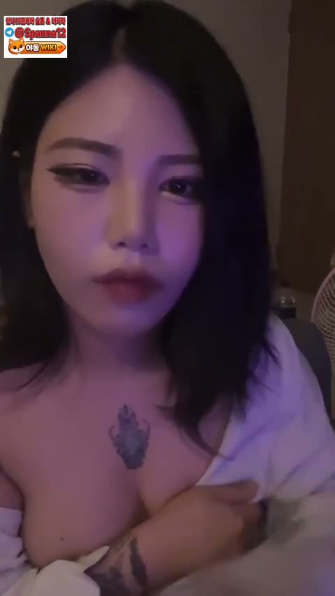 인스타 소통을 즐기는 기존쎄 화장녀